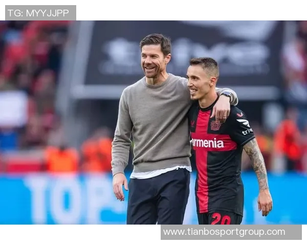 亨利支持阿隆索在皇马的执教时间不长不应轻言解雇他 亨利支持阿隆索在皇马的执教时间不长不应轻言解雇他