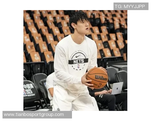 曾凡博引发球迷热潮高价票却让期待变失望的夜晚