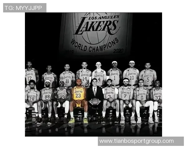 擎天白玉柱强势回归浓眉大帝狂砍32分13板助球队重拾胜利信心