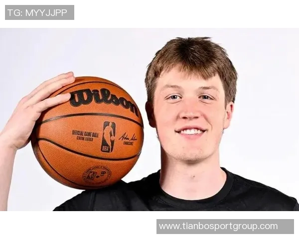 帕金斯预测弗拉格赛季结束将获最佳新秀并进入联盟前25名