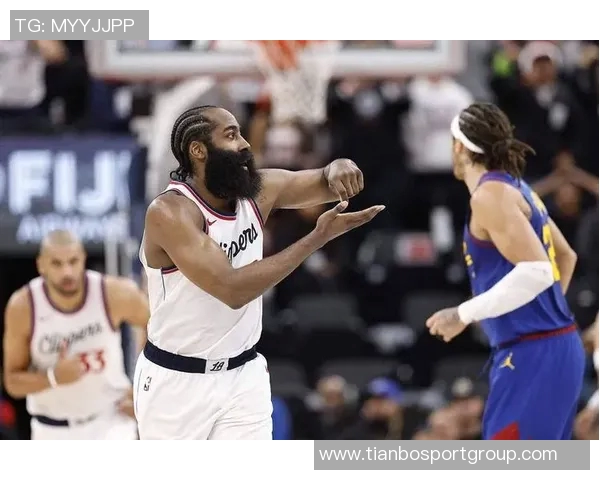 哈登生涯目标与快船困境引发多队关注其未来动向